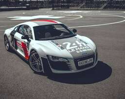 Заезд на Audi R8