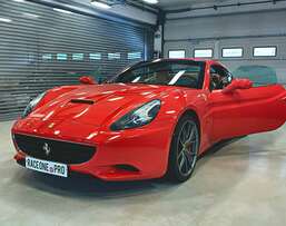 Заезд на Ferrari California