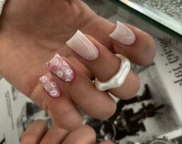 Посещение студии маникюра и красоты City Nails